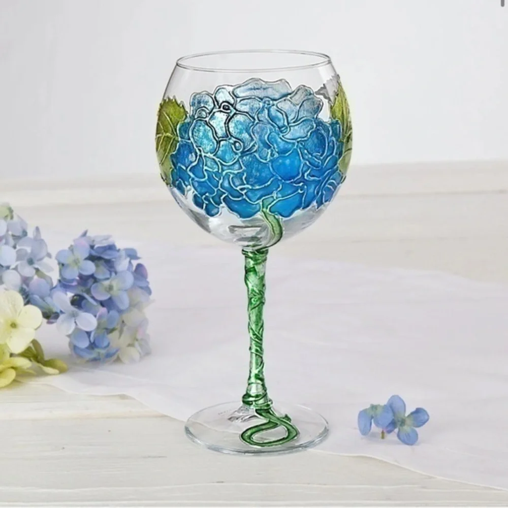 Hand-Gilded Blue Hydrangea Wine Glass made in Italy
